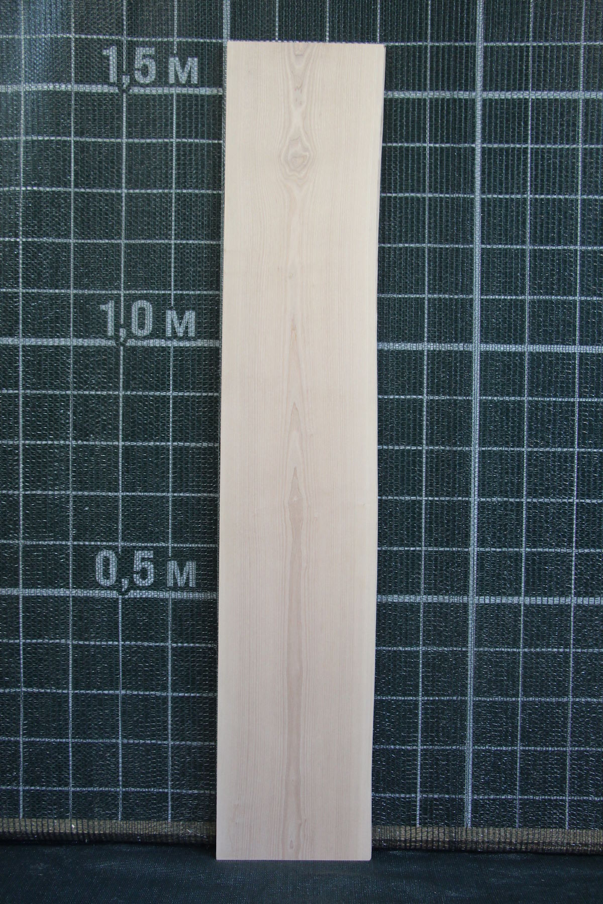 Полка без креплений толщина 18мм, ширина 305мм, длина 1600мм. Калиброванная, шлифованная. Сорт Экстра. В наличии 1 шт