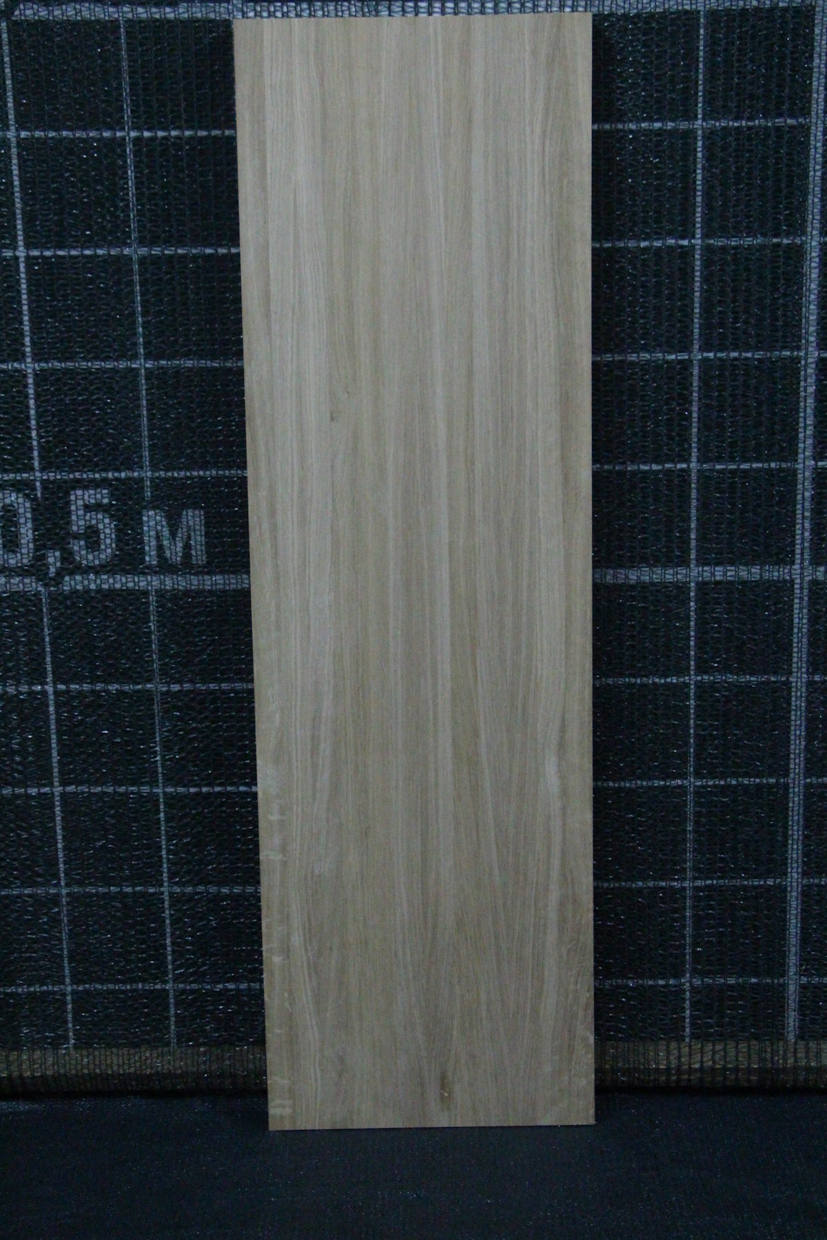 Мебельный щит из дуба толщина 30мм, ширина 305мм, длина 1000мм. Цельноламельный. Сорт Экстра. В наличии 1 шт.